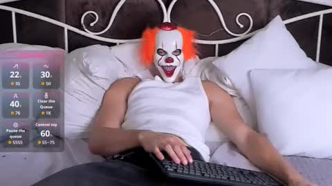 Snapshot of chase_muscular chatting on 10/31/25, 11:00 Chase online show from 10/31/25, 11:00