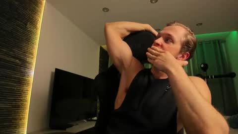 Snapshot of chasereed_ chatting on 11/20/25, 09:03 Chase Reed online show from 11/20/25, 09:03