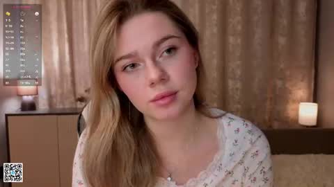 Emilia online show from 06/19/26, 04:17
