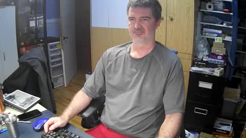 wanaBeYourToy online show from 10/20/25, 04:51