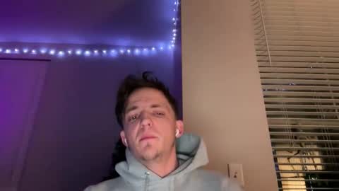 Snapshot of chatmatt69 chatting on 12/18/25, 03:56 chatmatt69 online show from 12/18/25, 03:56