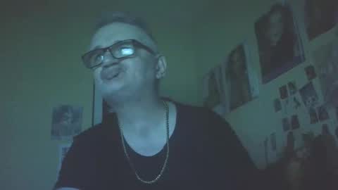 lee online show from 10/04/25, 01:25