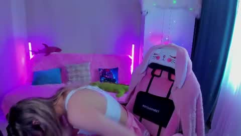 Betty online show from 06/17/26, 02:14