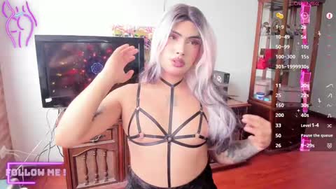 Sophie  online show from 02/06/25, 04:36