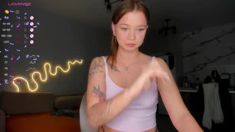 Em online show from 09/23/25, 07:39