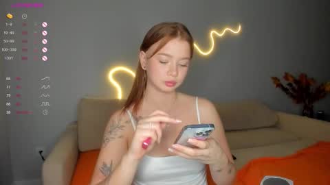 Em online show from 09/26/25, 05:28