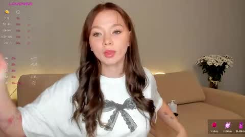 Em online show from 10/07/25, 04:37