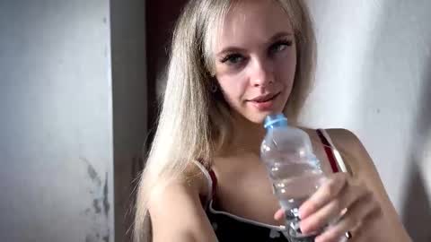 Milissa online show from 10/07/25, 03:53