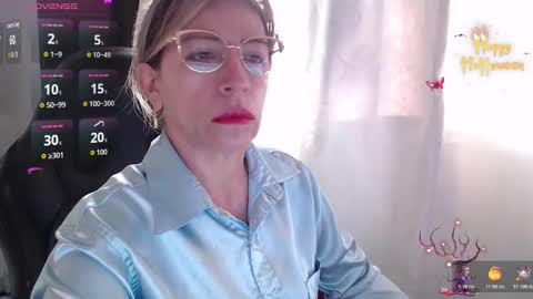 CHAYLA VICTORIA RUIZ  online show from 12/02/25, 11:26