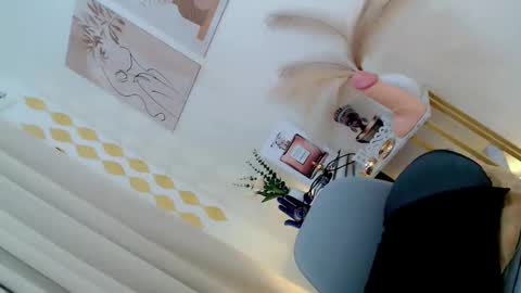 Snapshot of cheatchatter chatting on 06/04/26, 11:44 RIVA online show from 06/04/26, 11:44