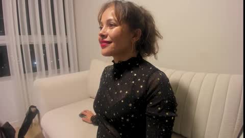 Snapshot of cheek_chic12 chatting on 02/22/25, 12:05 Regina Phalange online show from 02/22/25, 12:05