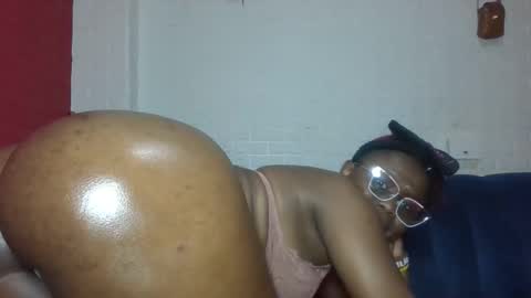 cheeky_charms online show from 12/14/25, 09:47