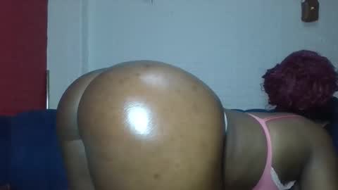 Snapshot of cheeky_charms chatting on 12/20/25, 07:15 cheeky_charms online show from 12/20/25, 07:15