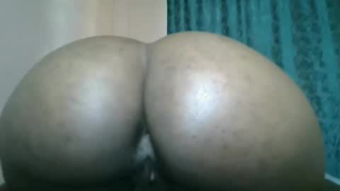 Snapshot of cheeky_charms chatting on 04/16/26, 06:58 cheeky_charms online show from 04/16/26, 06:58