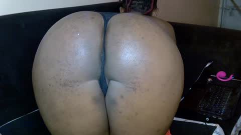 cheeky_charms online show from 07/21/26, 06:43