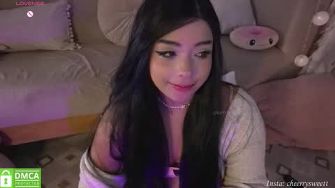 Baby Cherry online show from 10/08/25, 03:15