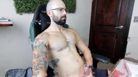 cheeseburguercocktail online show from 06/14/26, 07:49