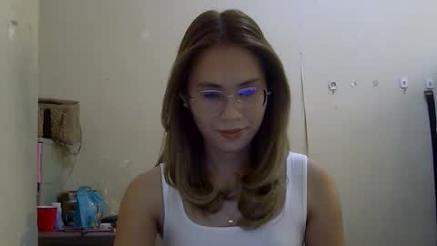 Snapshot of chelly4u69 chatting on 09/28/25, 04:51 chelly4u69 online show from 09/28/25, 04:51