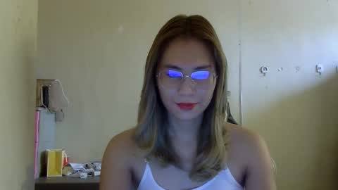 Snapshot of chelly4u69 chatting on 10/08/25, 02:09 chelly4u69 online show from 10/08/25, 02:09