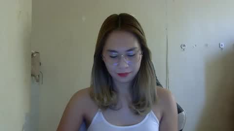 Snapshot of chelly4u69 chatting on 10/16/25, 03:18 chelly4u69 online show from 10/16/25, 03:18