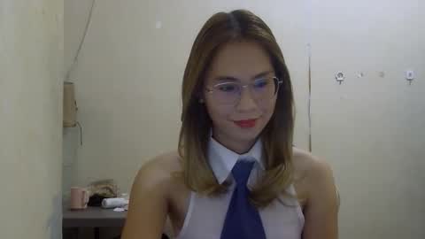 Snapshot of chelly4u69 chatting on 10/26/25, 04:07 chelly4u69 online show from 10/26/25, 04:07