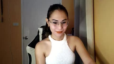 Snapshot of chelly4u69 chatting on 01/13/26, 03:56 chelly4u69 online show from 01/13/26, 03:56