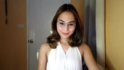 Snapshot of chelly4u69 chatting on 01/14/26, 04:18 chelly4u69 online show from 01/14/26, 04:18