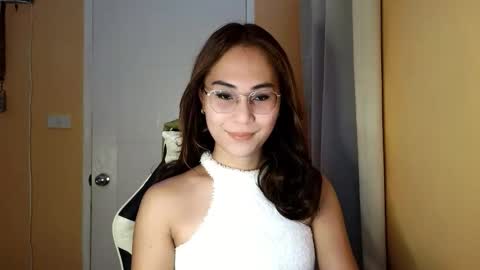 Snapshot of chelly4u69 chatting on 02/07/26, 03:43 chelly4u69 online show from 02/07/26, 03:43