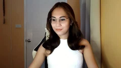 Snapshot of chelly4u69 chatting on 02/12/26, 01:44 chelly4u69 online show from 02/12/26, 01:44