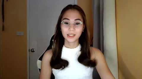Snapshot of chelly4u69 chatting on 02/25/26, 05:17 chelly4u69 online show from 02/25/26, 05:17