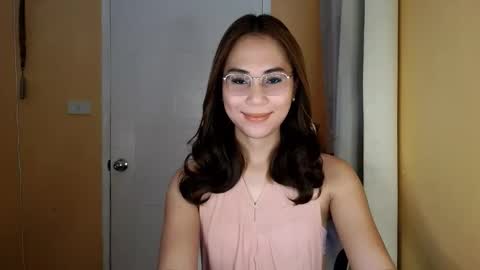 Snapshot of chelly4u69 chatting on 03/05/26, 02:51 chelly4u69 online show from 03/05/26, 02:51