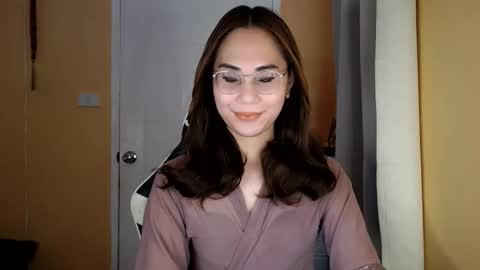 Snapshot of chelly4u69 chatting on 03/16/26, 11:03 chelly4u69 online show from 03/16/26, 11:03
