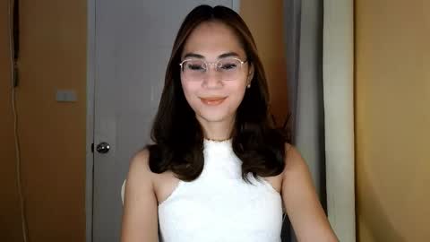 Snapshot of chelly4u69 chatting on 03/18/26, 01:53 chelly4u69 online show from 03/18/26, 01:53