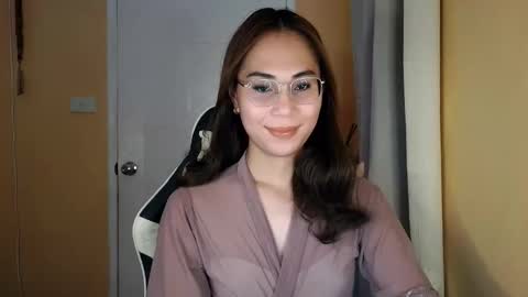 Snapshot of chelly4u69 chatting on 03/18/26, 01:58 chelly4u69 online show from 03/18/26, 01:58