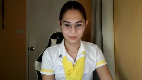 Snapshot of chelly4u69 chatting on 03/24/26, 10:26 chelly4u69 online show from 03/24/26, 10:26