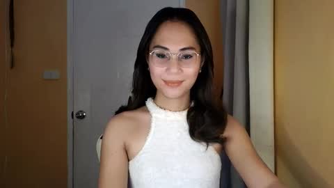 Snapshot of chelly4u69 chatting on 03/28/26, 01:49 chelly4u69 online show from 03/28/26, 01:49