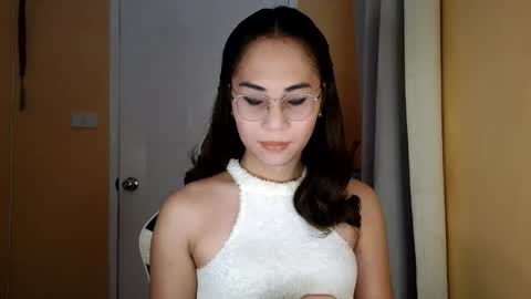 Snapshot of chelly4u69 chatting on 04/02/26, 02:09 chelly4u69 online show from 04/02/26, 02:09
