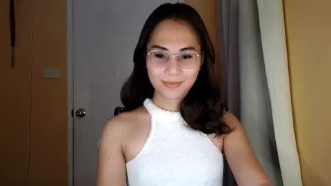Snapshot of chelly4u69 chatting on 04/14/26, 01:55 chelly4u69 online show from 04/14/26, 01:55