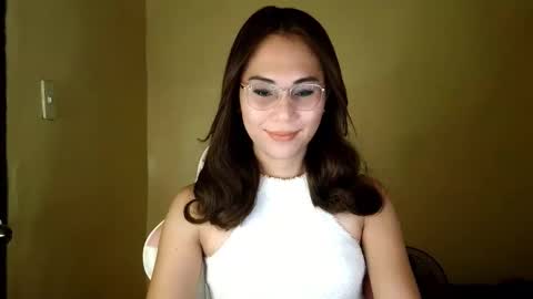 Snapshot of chelly4u69 chatting on 05/18/26, 04:07 chelly4u69 online show from 05/18/26, 04:07