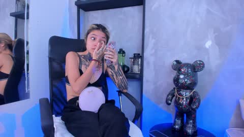Chelsea  online show from 01/28/25, 05:56