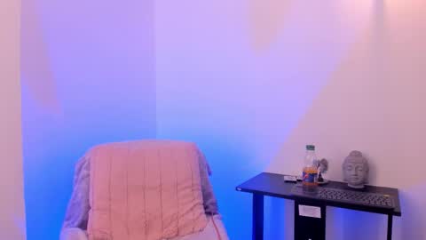 Snapshot of chelseadalea chatting on 11/18/25, 08:02 Chelsea online show from 11/18/25, 08:02