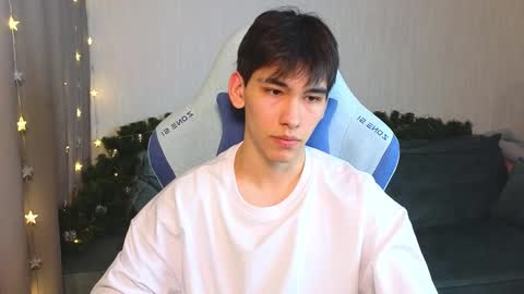 Snapshot of chem1ko chatting on 02/10/25, 12:29 LUCASRYANPVT IS OPEN online show from 02/10/25, 12:29