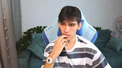 Snapshot of chem1ko chatting on 02/12/25, 08:49 LUCASRYANPVT IS OPEN online show from 02/12/25, 08:49