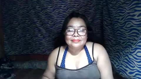 Snapshot of chenita_kits chatting on 12/15/25, 11:14 chenita_kits online show from 12/15/25, 11:14