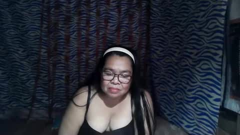 chenita_kits online show from 02/25/26, 07:23