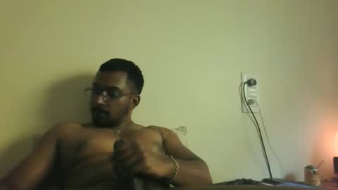 Snapshot of chennaibull1011 chatting on 02/20/26, 03:58 chennaibull1011 online show from 02/20/26, 03:58