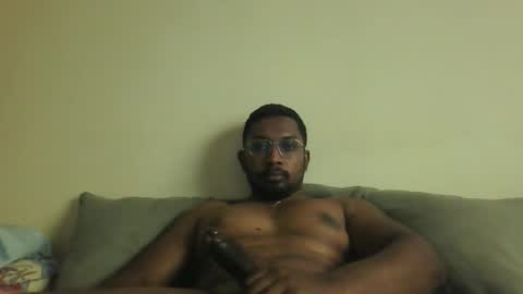 Snapshot of chennaibull1011 chatting on 05/27/26, 06:10 chennaibull1011 online show from 05/27/26, 06:10