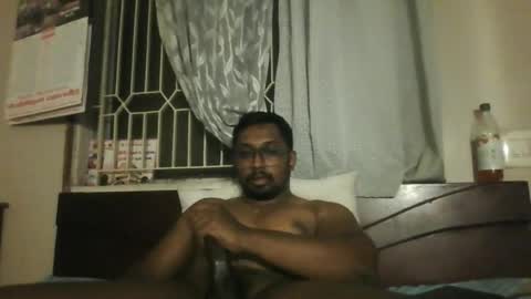 Snapshot of chennaibull1011 chatting on 06/12/26, 06:40 chennaibull1011 online show from 06/12/26, 06:40