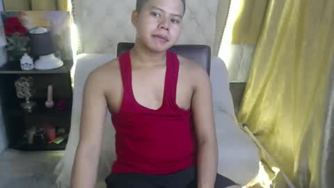 Snapshot of cheno_69 chatting on 11/05/25, 10:26 im cheno online show from 11/05/25, 10:26