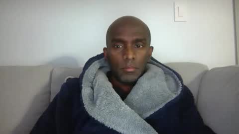 Snapshot of chenthu1979 chatting on 04/25/26, 11:02 chenthu1979 online show from 04/25/26, 11:02